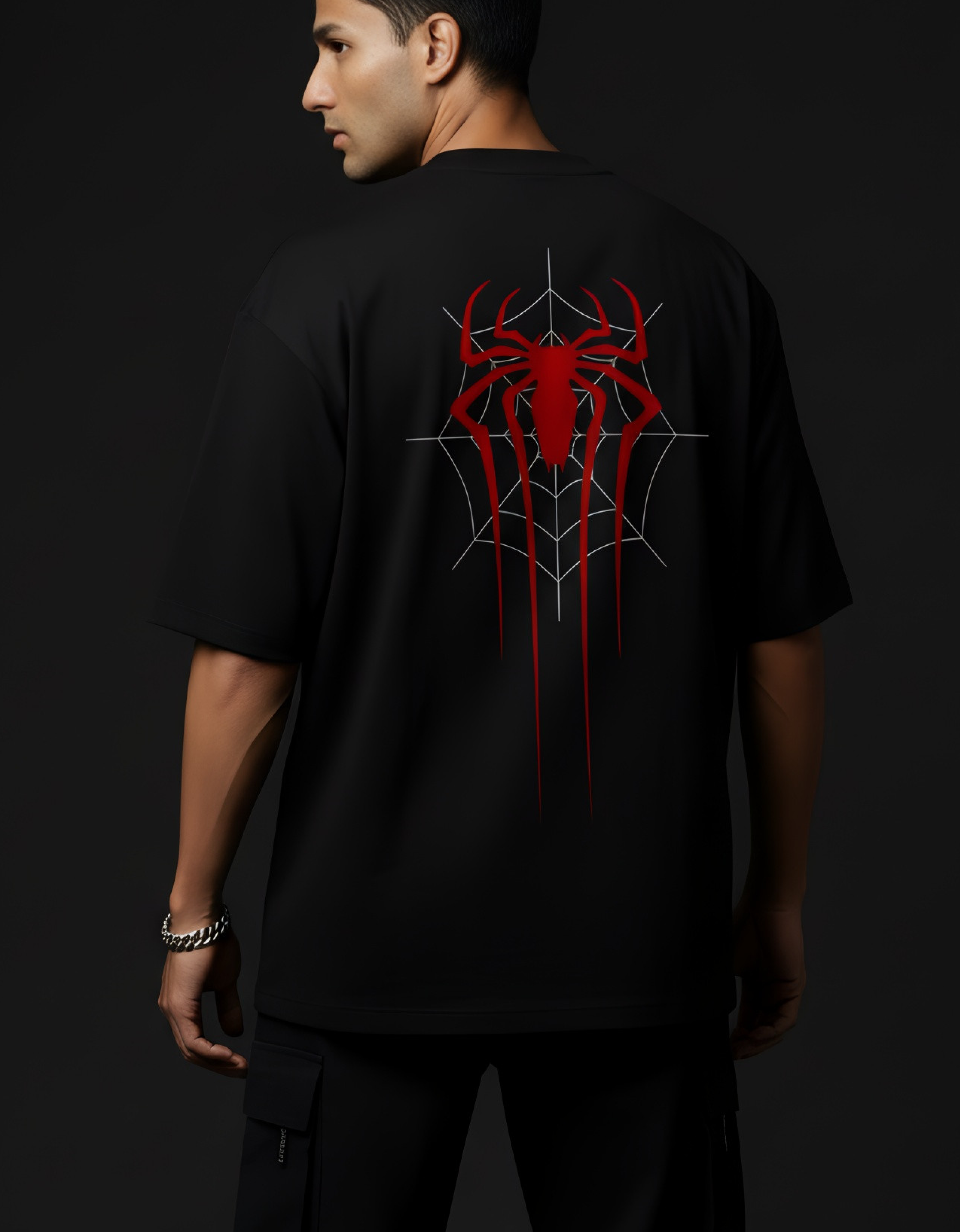 Webbed Wonder - Oversized T-Shirt